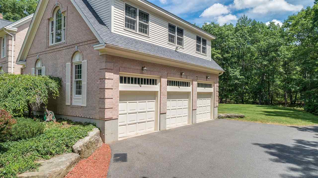 12 Greenway Road Windham, NH 03087 - Photo 4 of 36