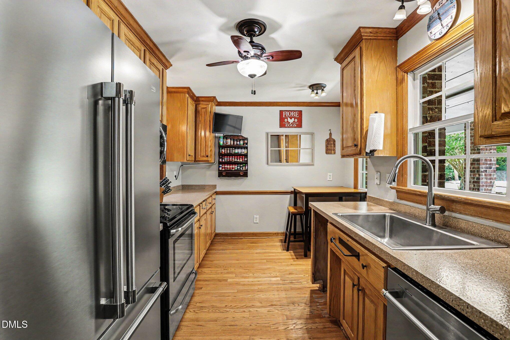 2256 Shotwell Road Clayton, NC 27520 - Photo 14 of 74 Kitchen