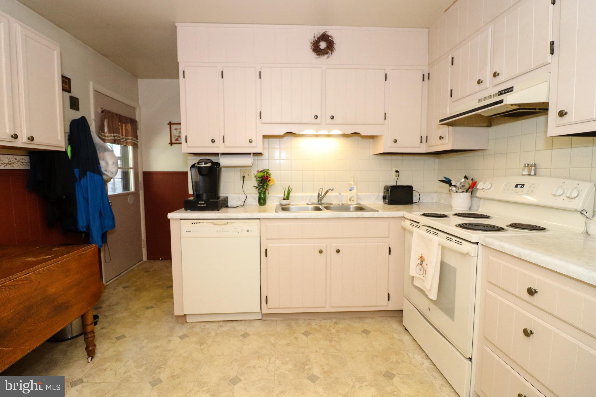 1617 Crowder Avenue Reading, PA 19607 - Photo 13 of 39 Gallery Image 13