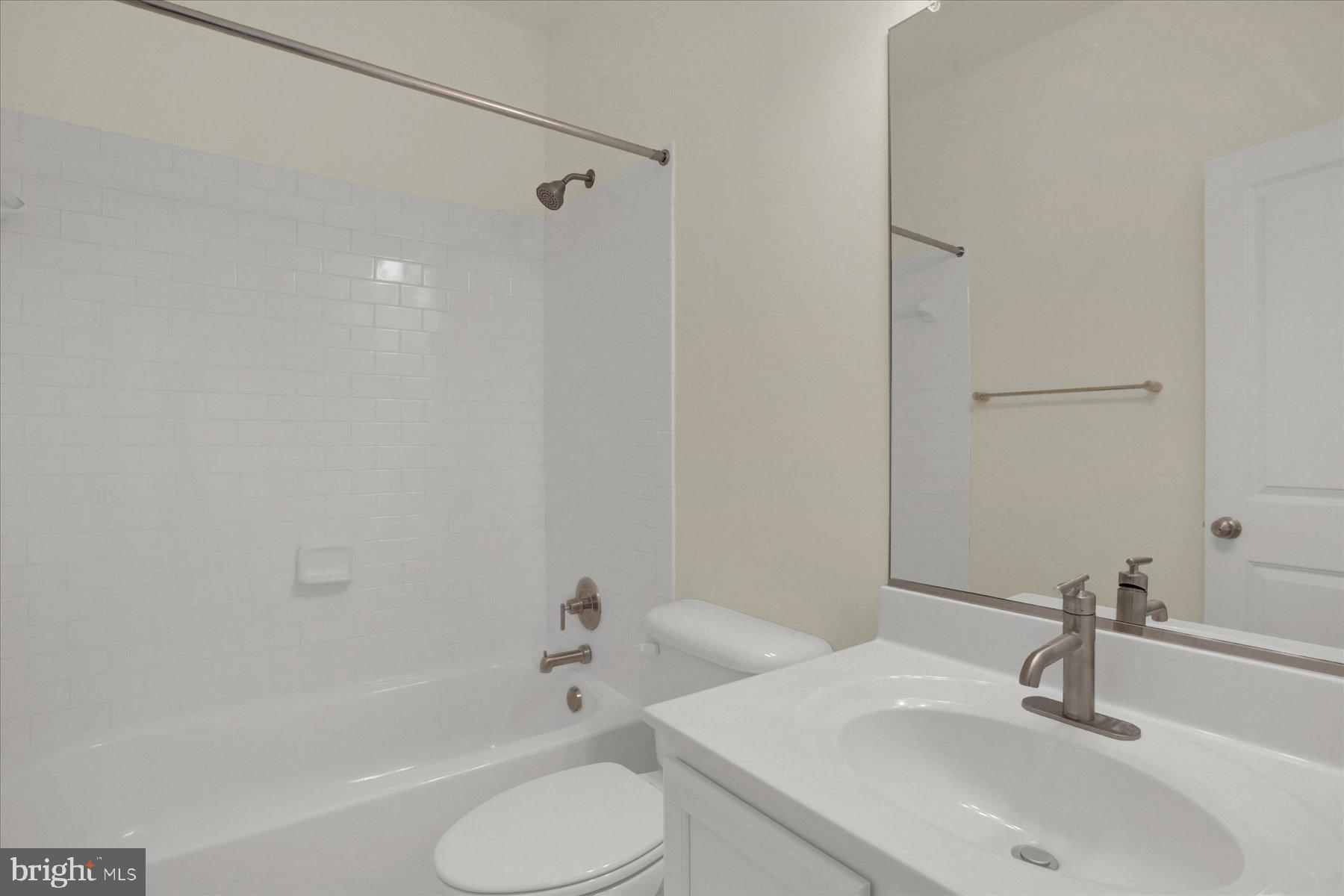 376 North Locust Point Road Mechanicsburg, PA 17050 - Photo 34 of 48 Gallery Image 34