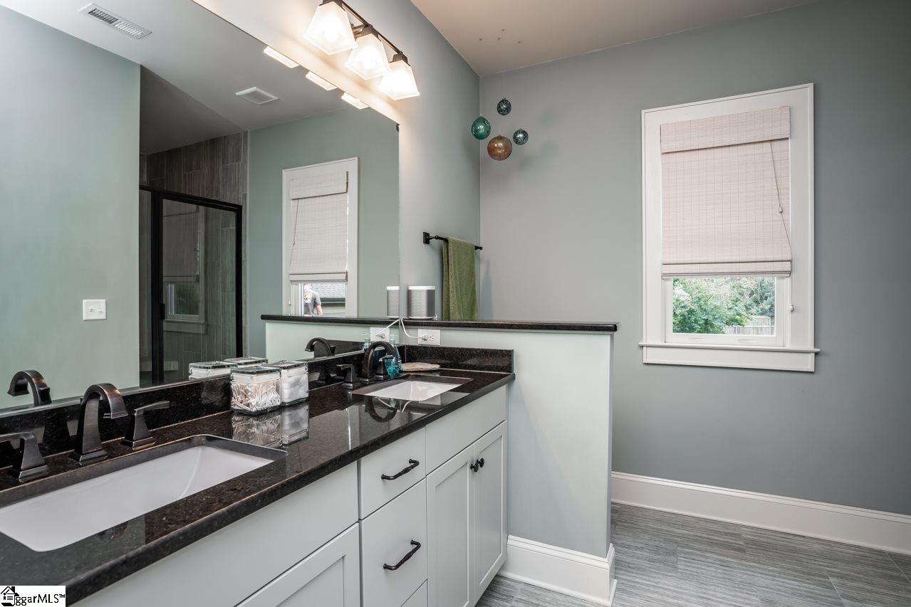 410 Overbrook Road Greenville, SC 29607 - Photo 14 of 21