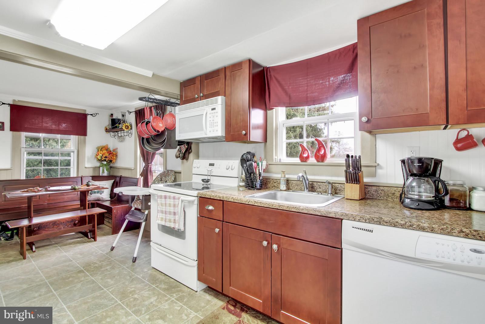 2770 Trout Run Road York, PA 17406 - Photo 9 of 28 Gallery Image 9