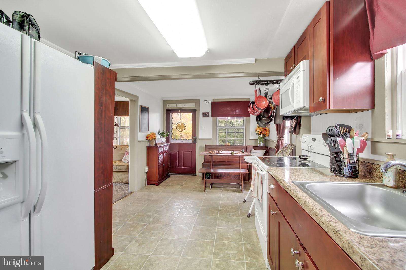 2770 Trout Run Road York, PA 17406 - Photo 10 of 28 Gallery Image 10