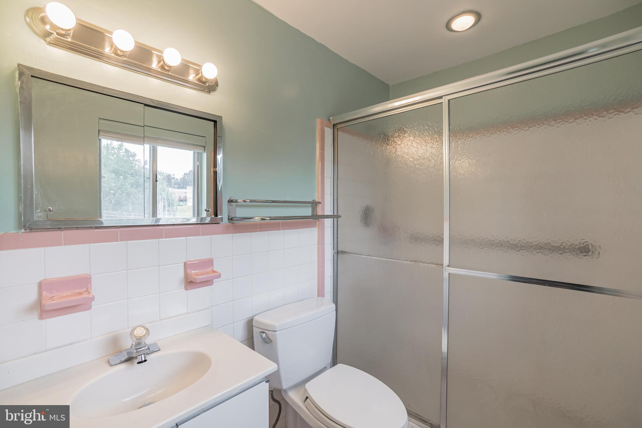 112 Lewis Road Havertown, PA 19083 - Photo 23 of 42