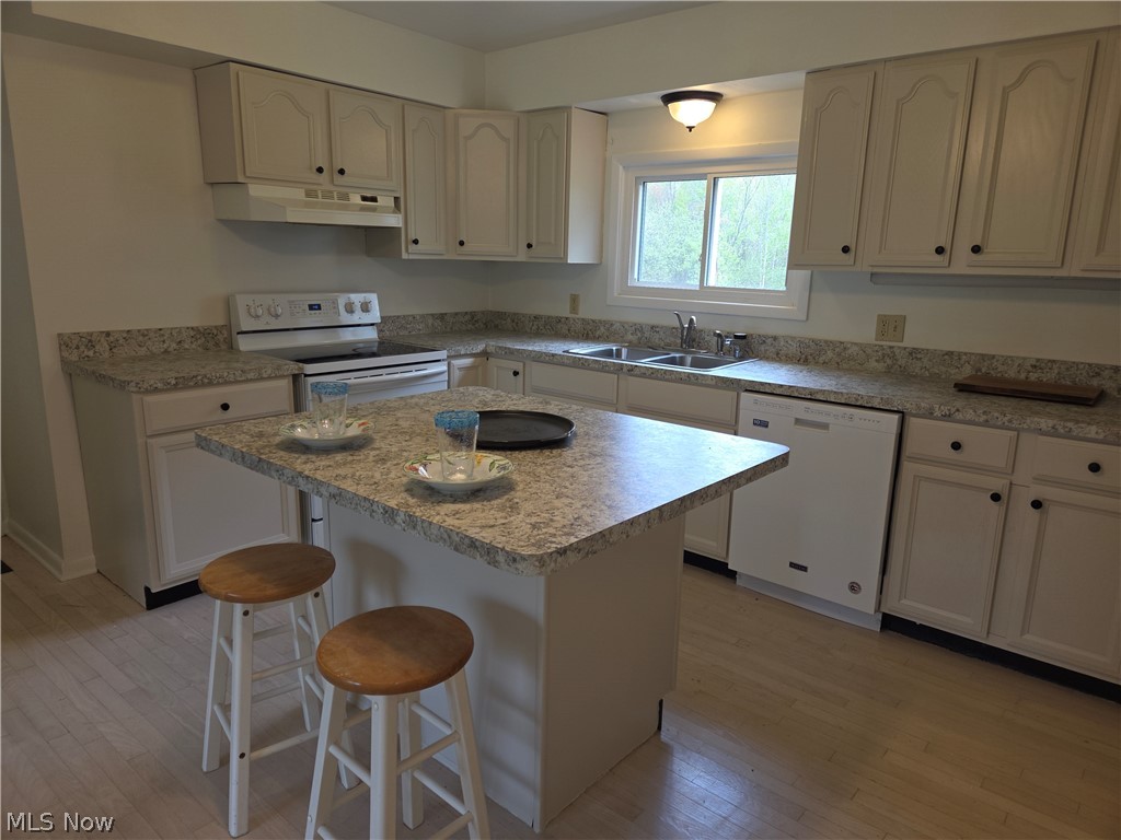 13047 Forest Road Burton, OH 44021 - Photo 17 of 47