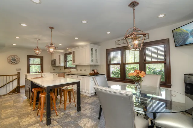 $525,000 | 200 Fulton Street, West Chicago, IL 60185