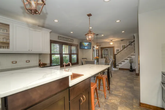 $525,000 | 200 Fulton Street, West Chicago, IL 60185