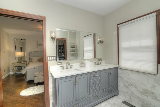 $525,000 | 200 Fulton Street, West Chicago, IL 60185