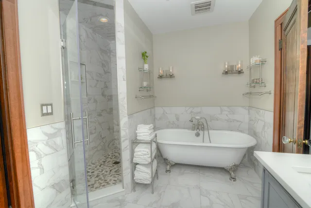 $525,000 | 200 Fulton Street, West Chicago, IL 60185