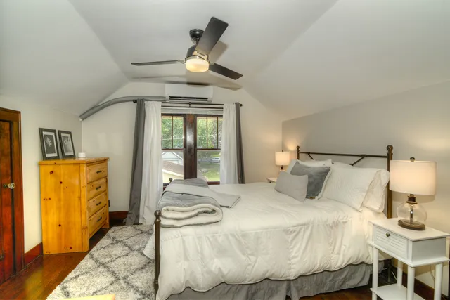 $525,000 | 200 Fulton Street, West Chicago, IL 60185