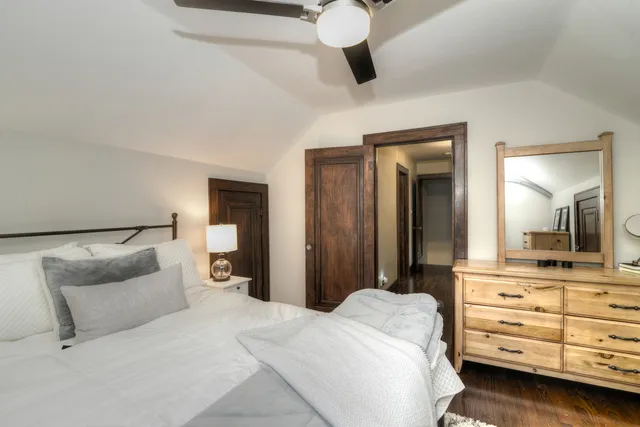 $525,000 | 200 Fulton Street, West Chicago, IL 60185