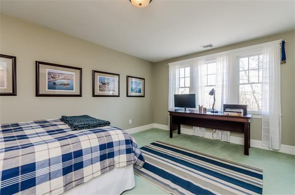 8 Leather Lane Beverly, MA 01915 - Photo 19 of 24