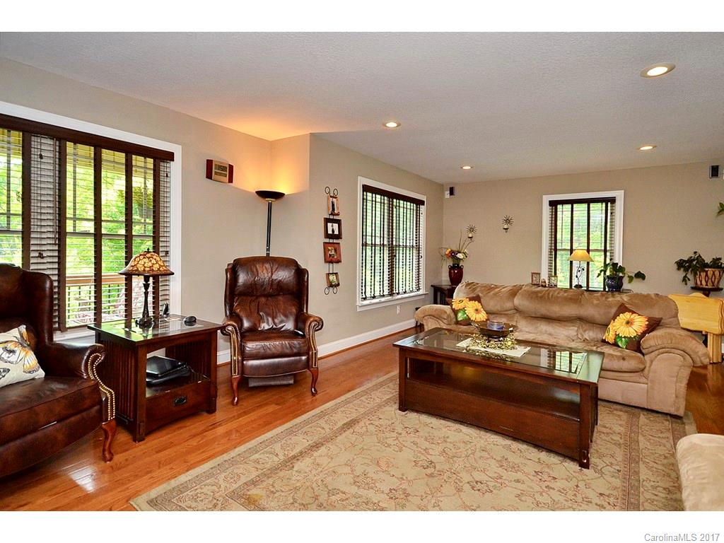 520 Patterson Road, Unit 1 Hendersonville, NC 28739 - Photo 8 of 24 Gallery Image 8