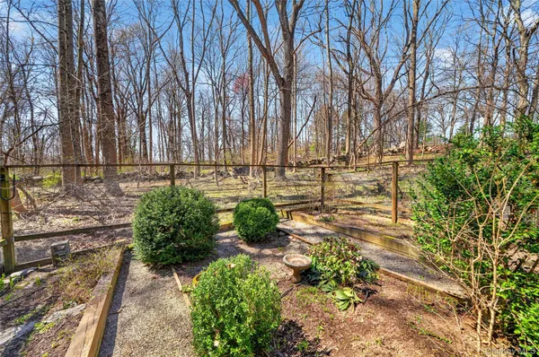 $615,000 | 41 Croft Lane, Cortlandt Manor, NY 10567