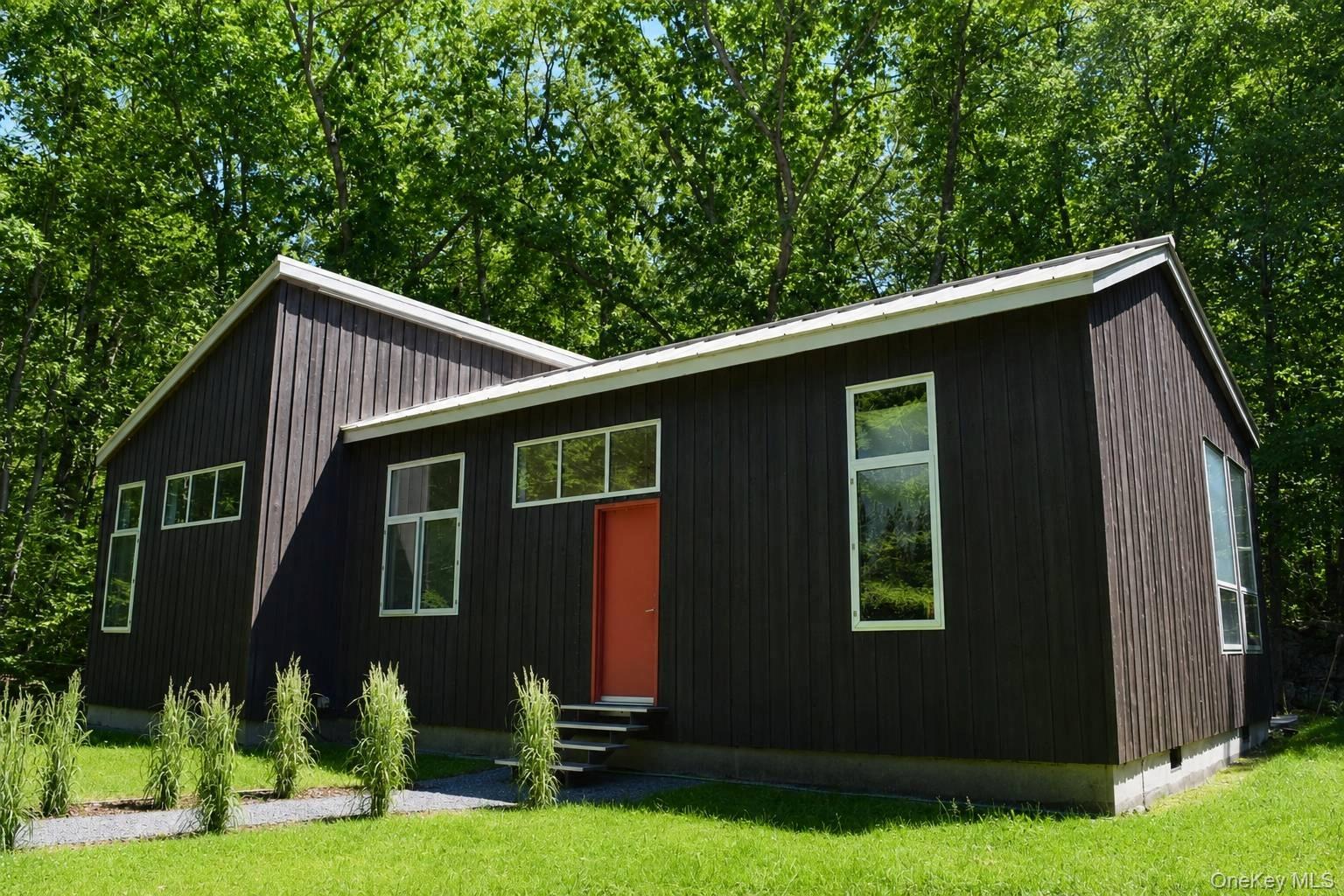 30 Old East Road Wallkill, NY 12589 - Photo 1 of 37 Gallery Image 1