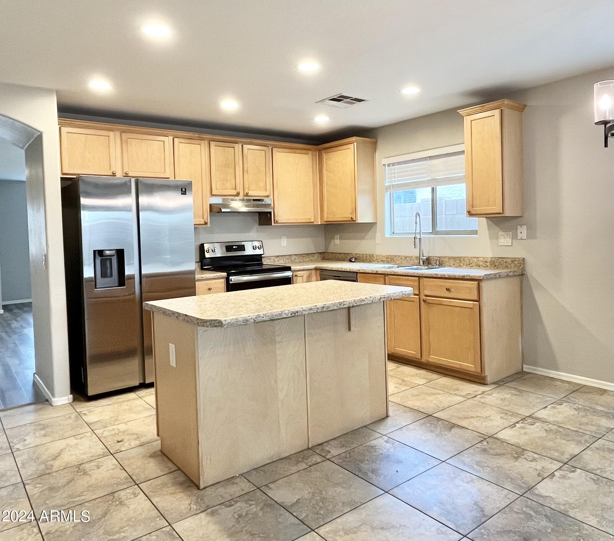 45401 West Applegate Road Maricopa, AZ 85139 - Photo 3 of 23 IMG_5470
