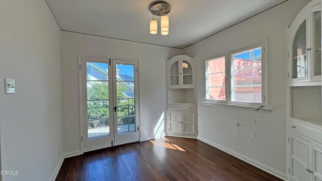 $6,500 | 400 South Meridith Avenue, Pasadena, CA 91106