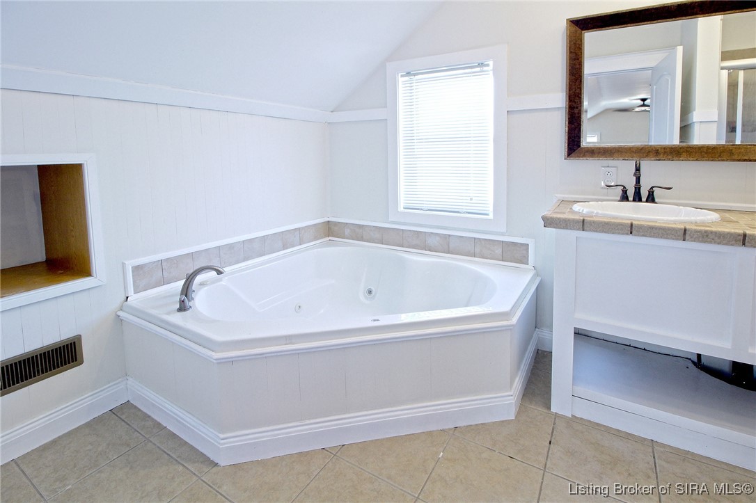 12495 West Henry Road Deputy, IN 47230 - Photo 17 of 32 spa like tub