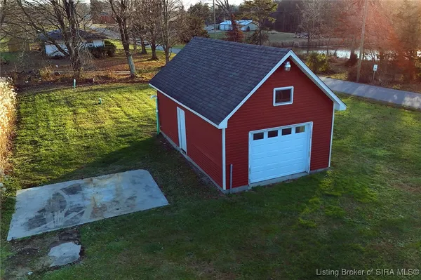 $170,000 | 12495 West Henry Road, Deputy, IN 47230