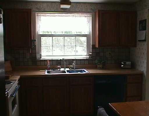 549 Partridge Run Road Gibsonia, PA 15044 - Photo 8 of 8 Kitchen.
