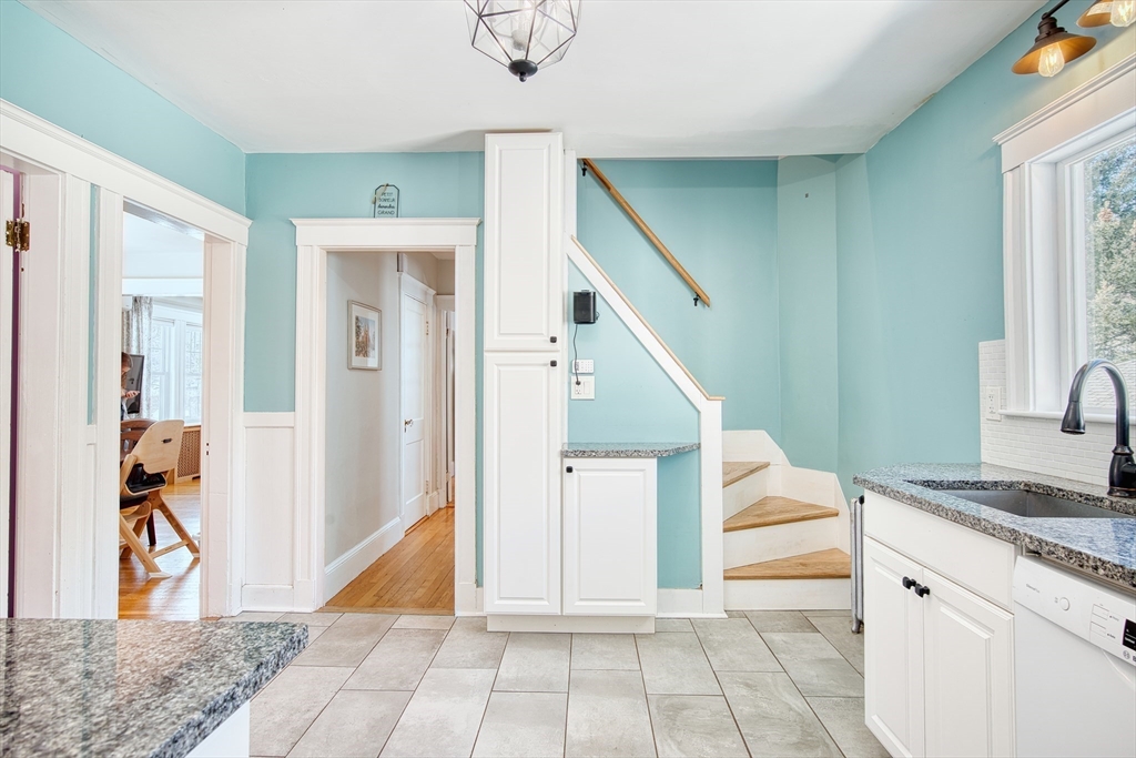 132 Centre Street Quincy, MA 02169 - Photo 11 of 39