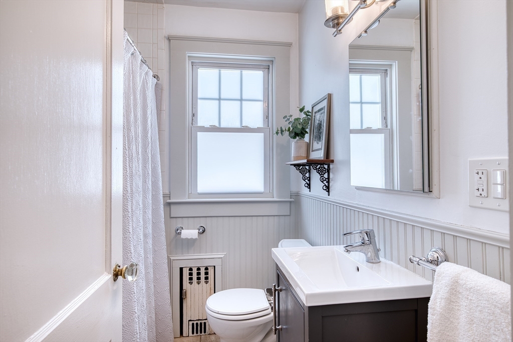 132 Centre Street Quincy, MA 02169 - Photo 14 of 39