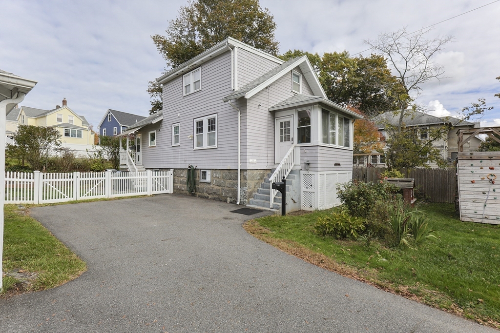 132 Centre Street Quincy, MA 02169 - Photo 2 of 39