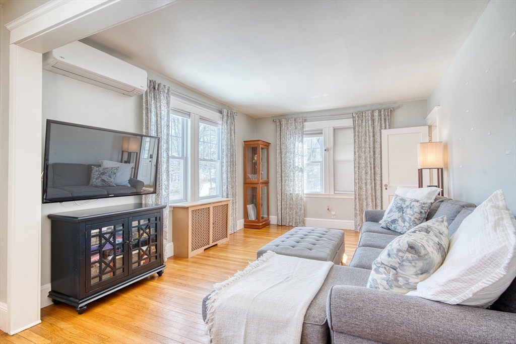 132 Centre Street Quincy, MA 02169 - Photo 3 of 39