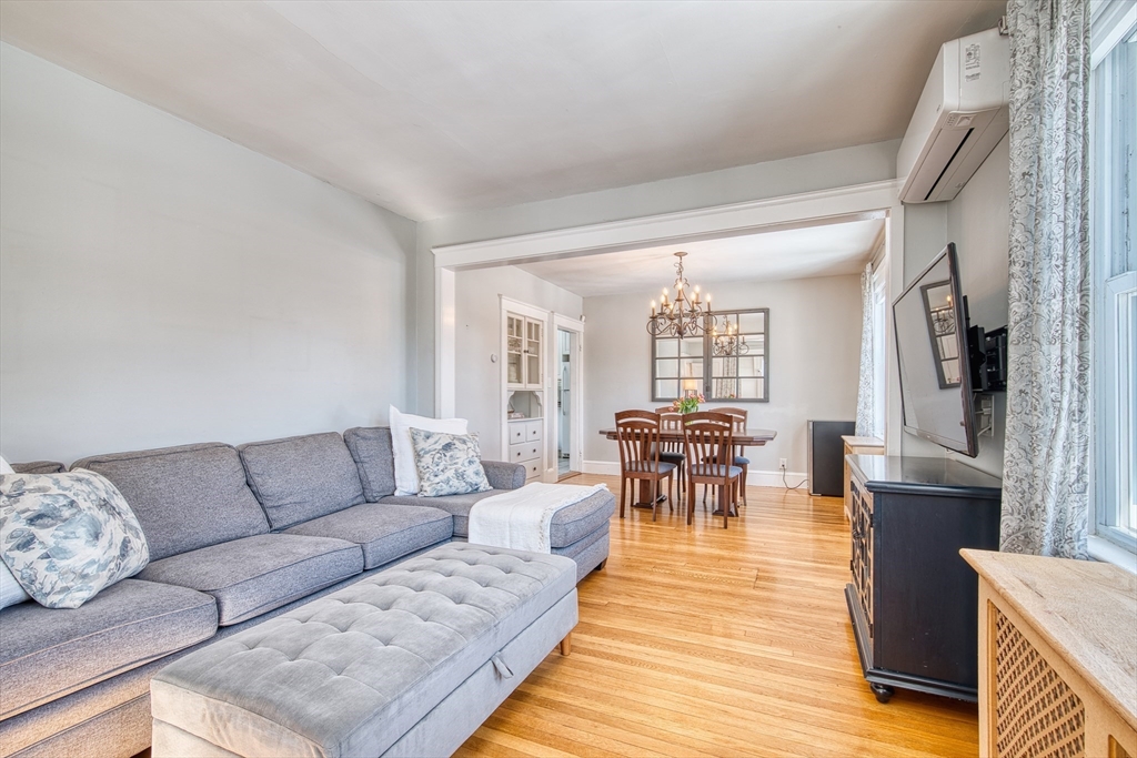132 Centre Street Quincy, MA 02169 - Photo 4 of 39