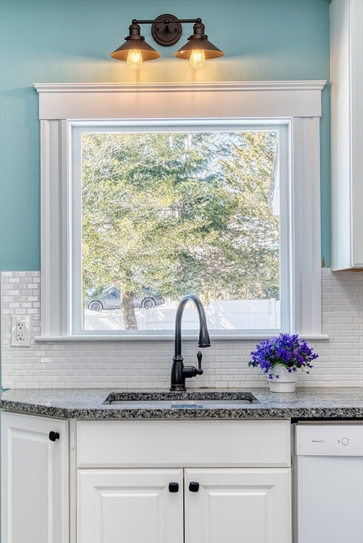 132 Centre Street Quincy, MA 02169 - Photo 8 of 39