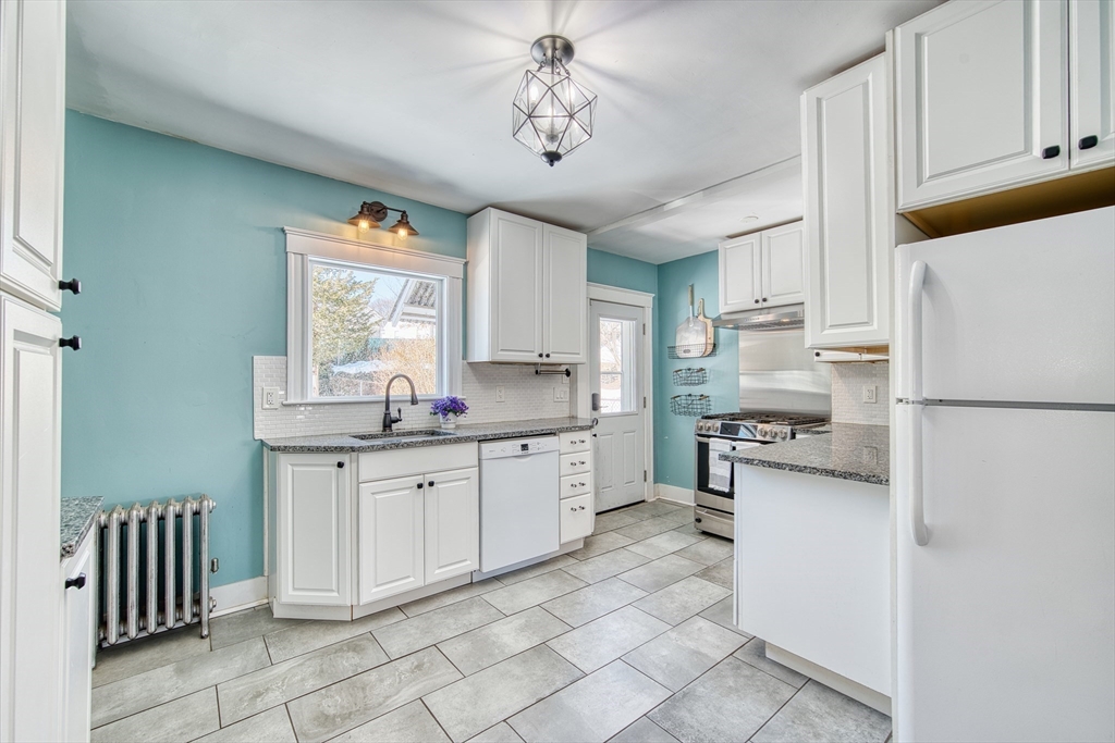 132 Centre Street Quincy, MA 02169 - Photo 9 of 39