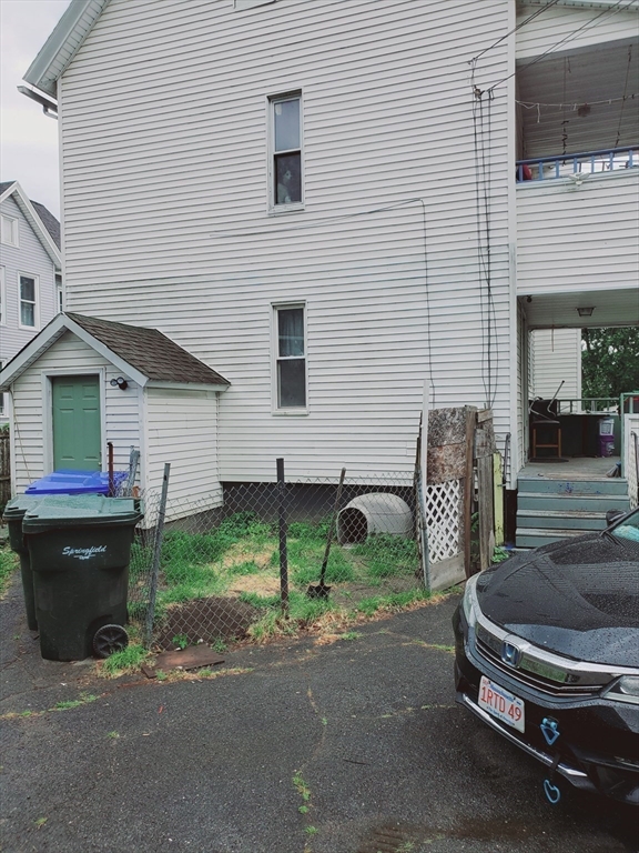 32-34 Montmorenci Street Springfield, MA 01107 - Photo 4 of 11
