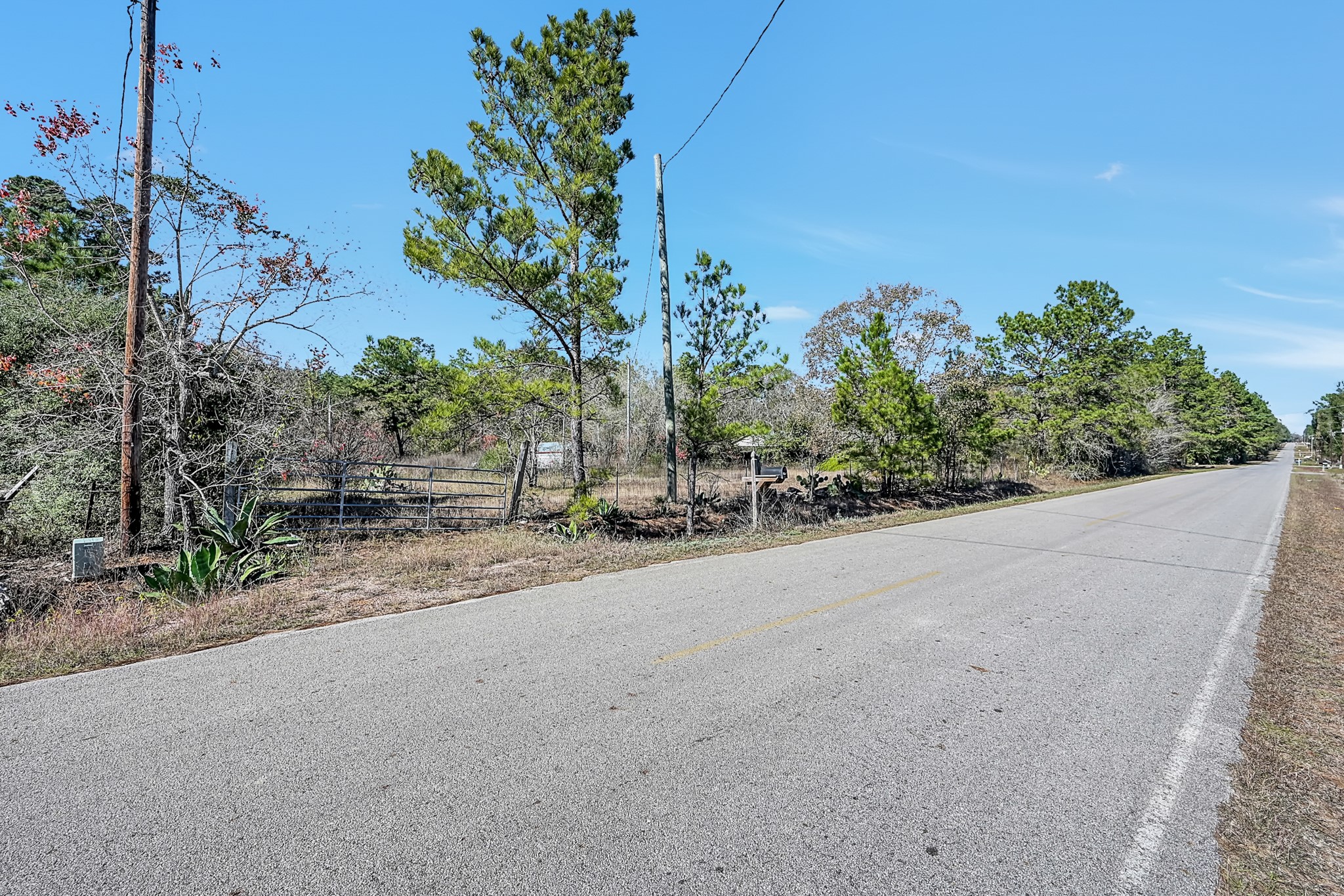 6931 Hidden Acres Drive Cleveland, TX 77328 - Photo 11 of 24