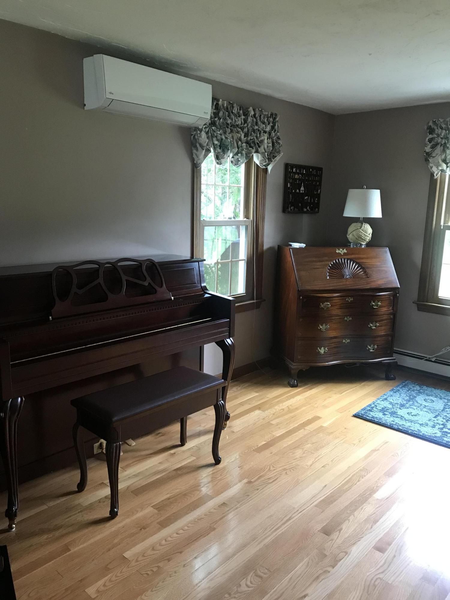 14 Wellfield Road Forestdale, MA 02644 - Photo 11 of 28 Living Room