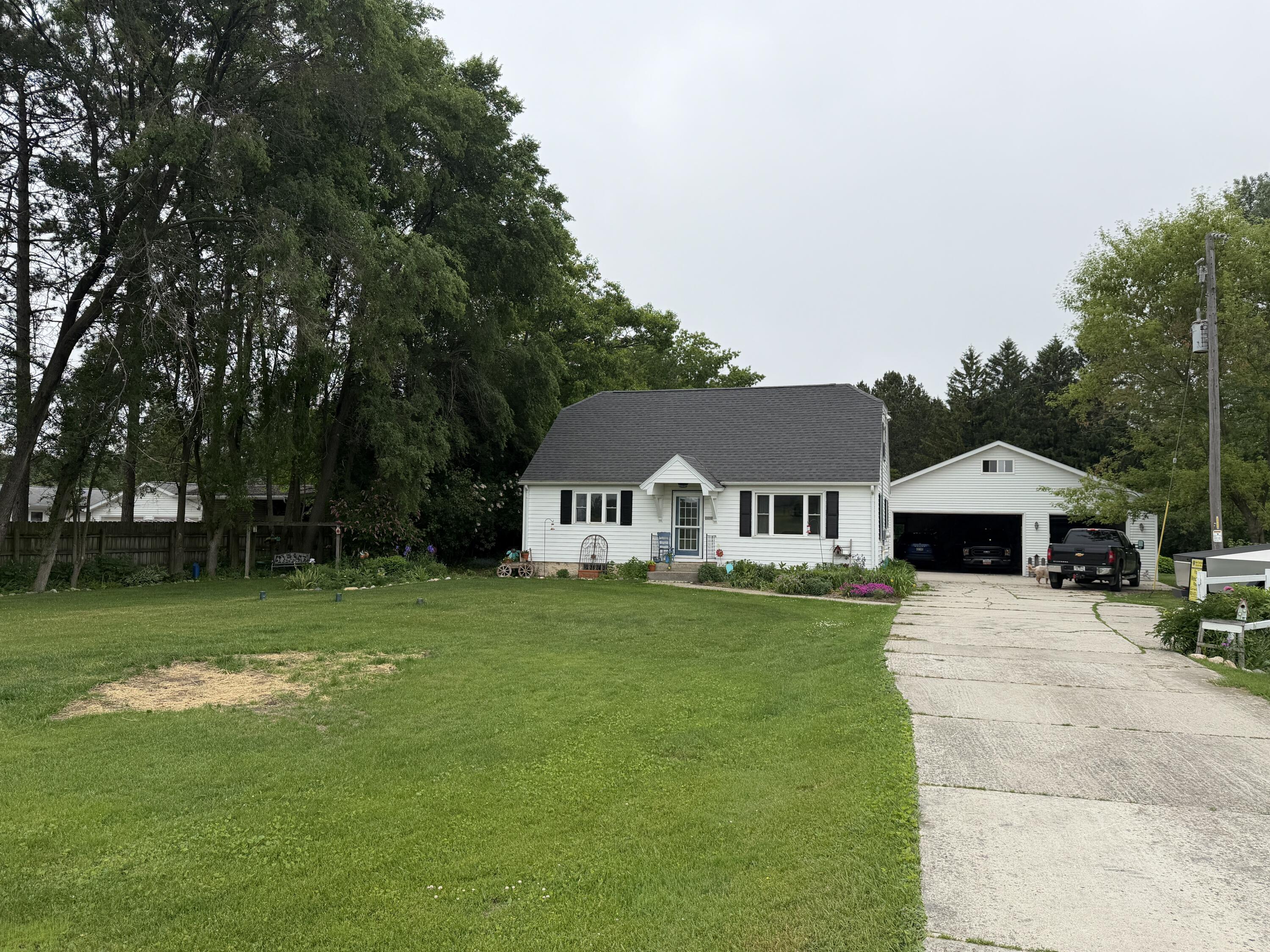 2032 Cth Vv Two Rivers, WI 54241 - Photo 13 of 41 IMG_1534