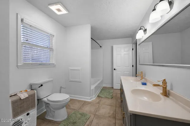 $309,900 | 240 Sally Nell Lane, Huron, TN 38345