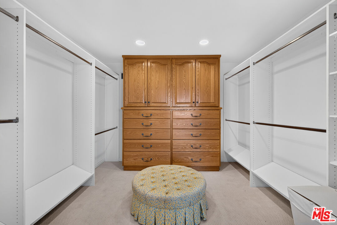2663 Cordelia Road Los Angeles, CA 90049 - Photo 34 of 65 Gallery Image 34