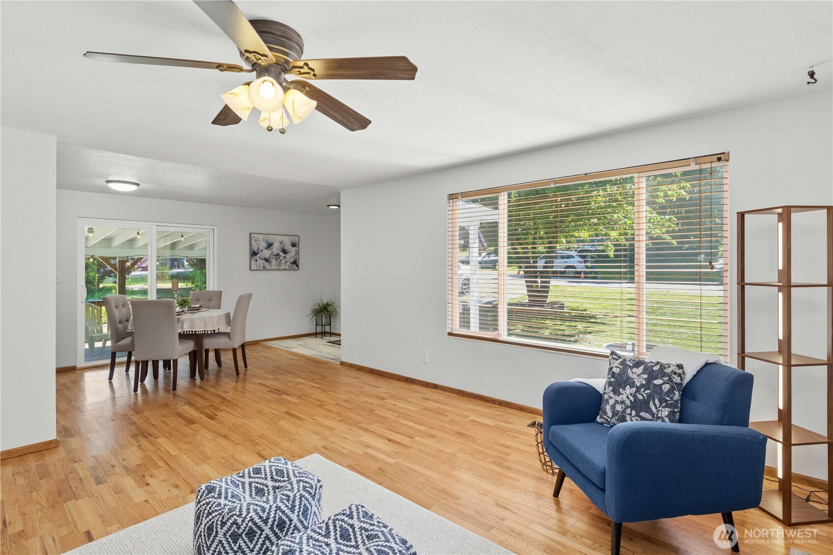 17023 113th Avenue Southeast Renton, WA 98055 - Photo 7 of 34