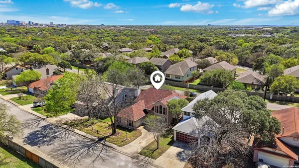$2,350 | 6422 Lochglen, San Antonio, TX 78240