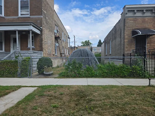 $32,000 | 2103 South Trumbull Avenue, Chicago, IL 60623