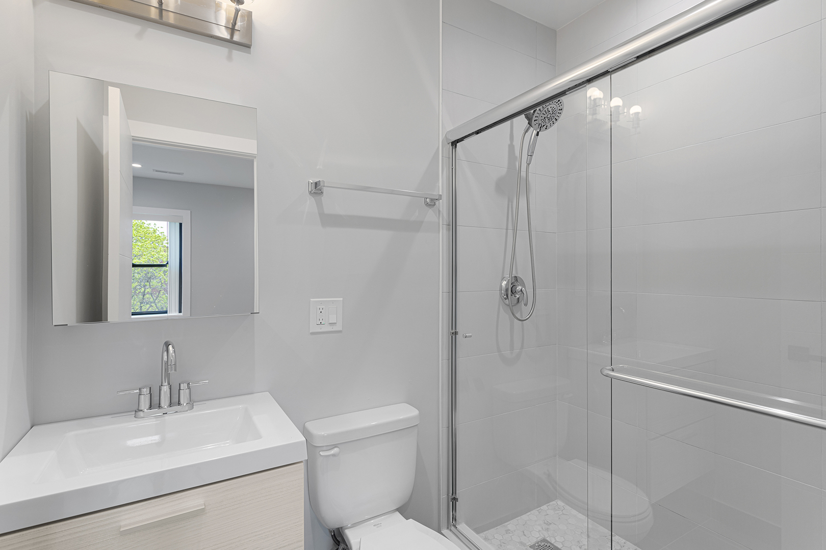 1558 West Juneway Terrace, Unit 2M Chicago, IL 60626 - Photo 11 of 15