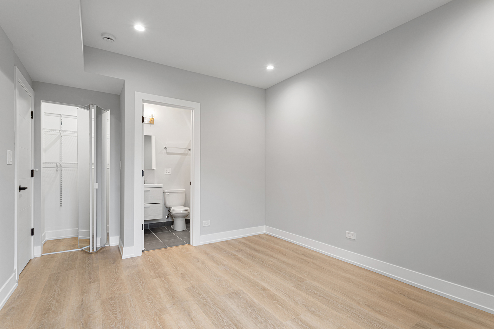1558 West Juneway Terrace, Unit 2M Chicago, IL 60626 - Photo 8 of 15