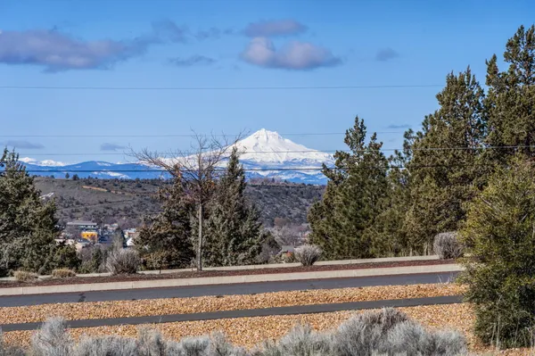 $69,900 | Southeast Clover Lane, Madras, OR 97741