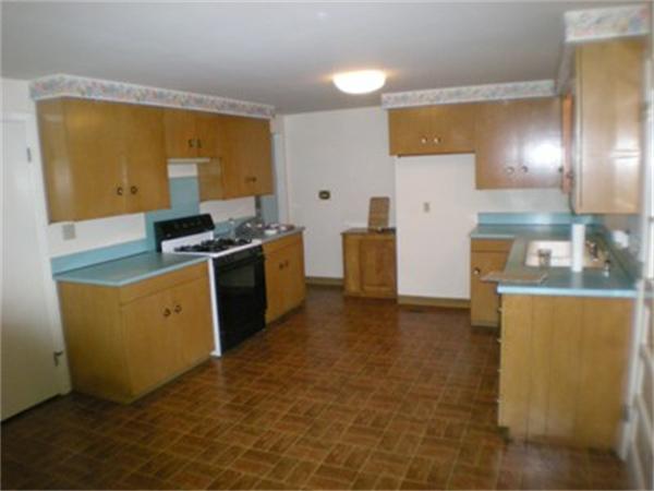 136 Maple Street Bellingham, MA 02019 - Photo 11 of 26 Gallery Image 11