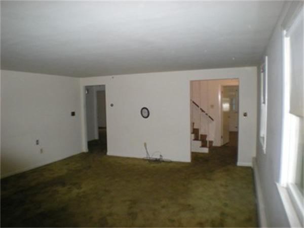 136 Maple Street Bellingham, MA 02019 - Photo 16 of 26 Gallery Image 16