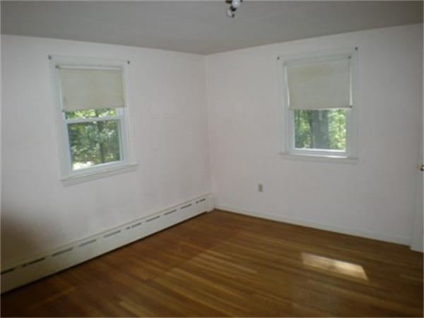 136 Maple Street Bellingham, MA 02019 - Photo 17 of 26 Gallery Image 17
