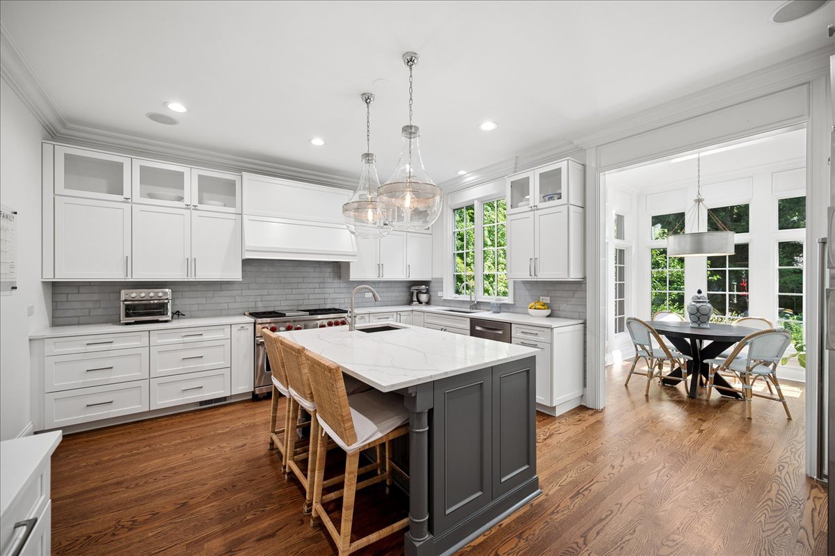 566 Willow Road Winnetka, IL 60093 - Photo 5 of 38