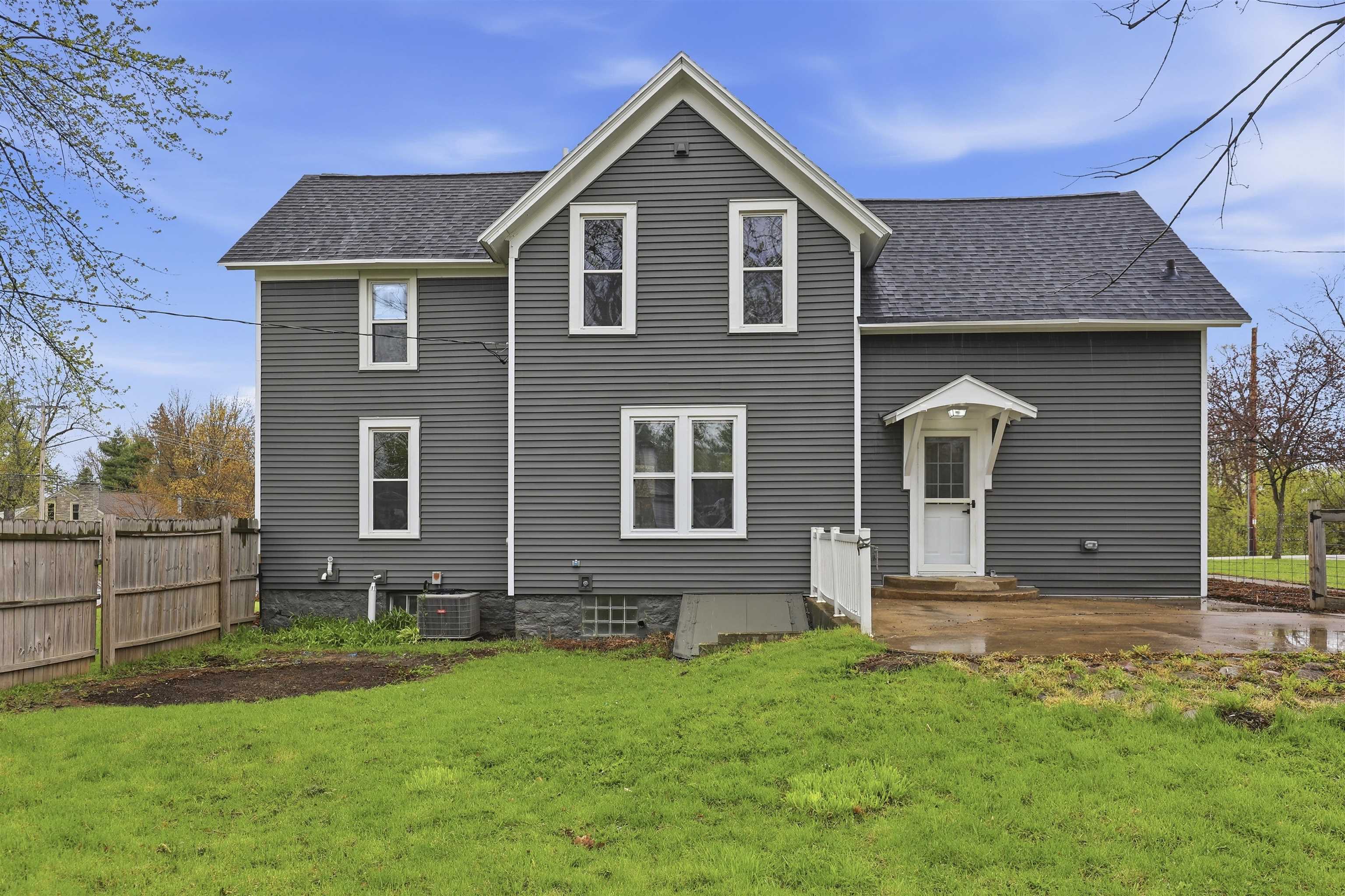 1602 Division Street New London, WI 54961 - Photo 28 of 34