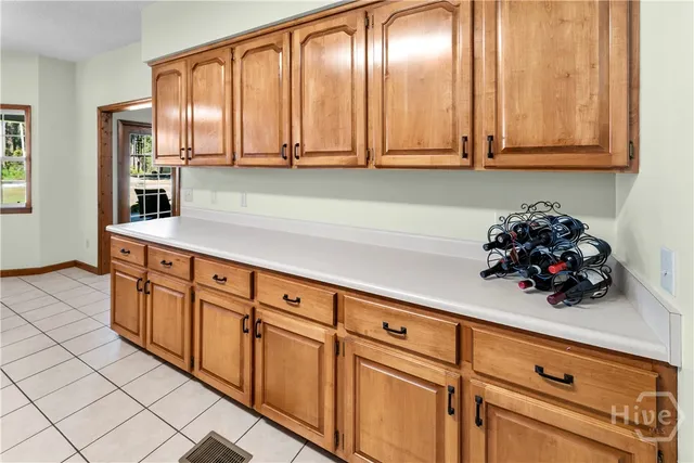 $989,000 | 472 Laurel Circle South, Bloomingdale, GA 31302