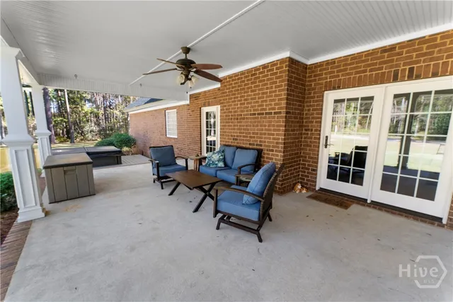$989,000 | 472 Laurel Circle South, Bloomingdale, GA 31302